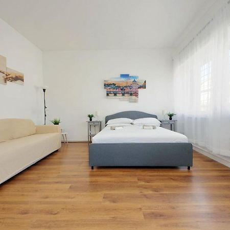 Zucchi Rooms Рим Екстериор снимка