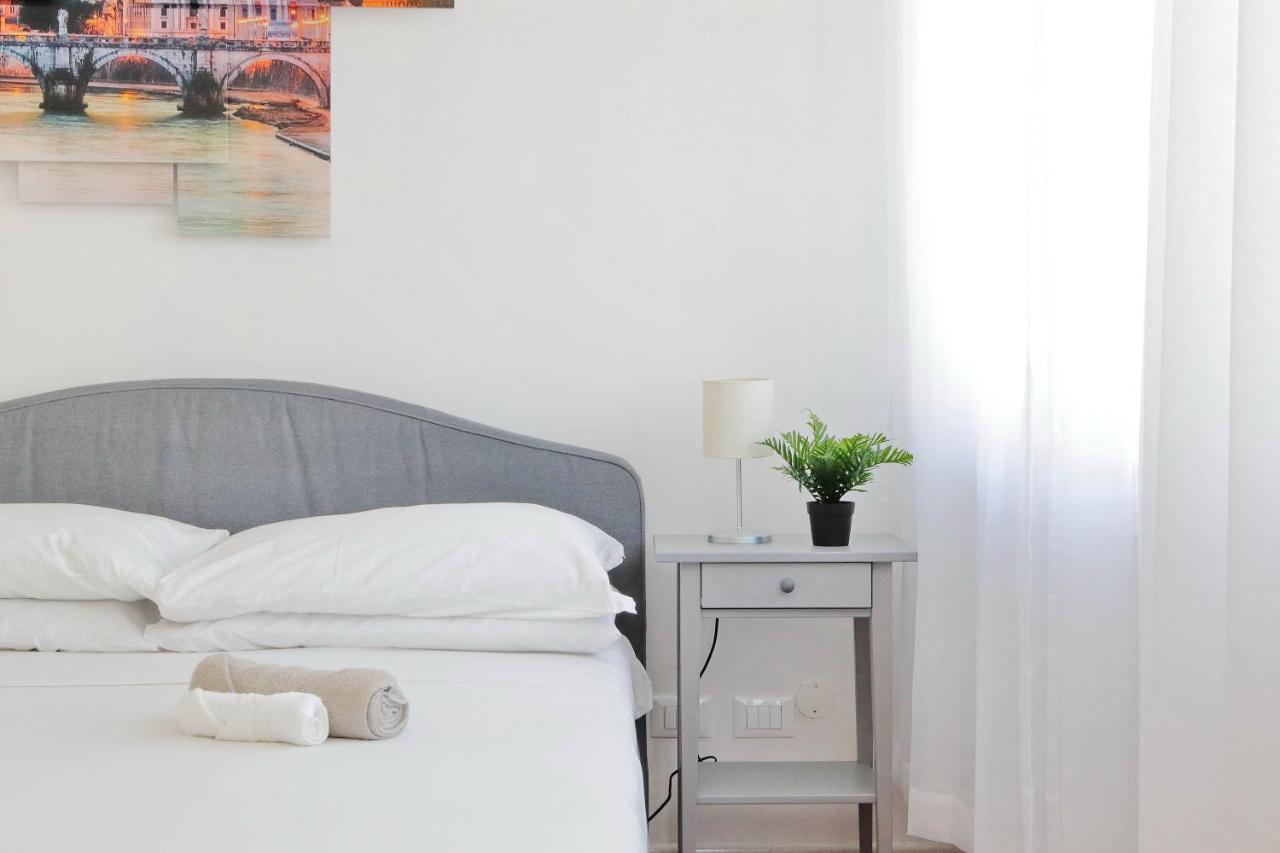 Zucchi Rooms Рим Екстериор снимка
