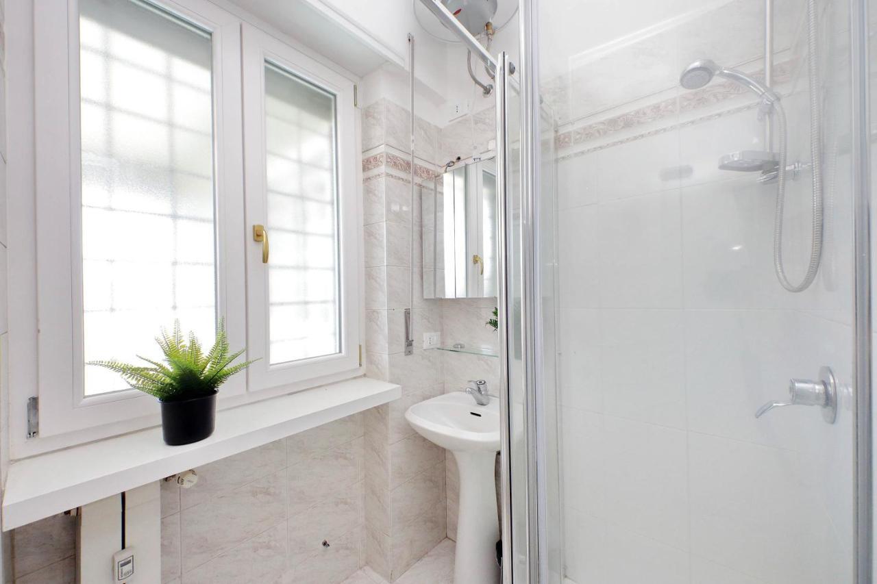 Zucchi Rooms Рим Екстериор снимка